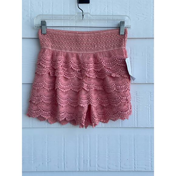 GUG  Pink Ruffle lace shorts MEDIUM New with tag - Picture 1 of 10